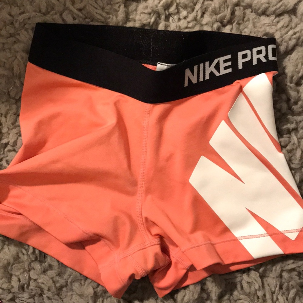 nike pros 3”